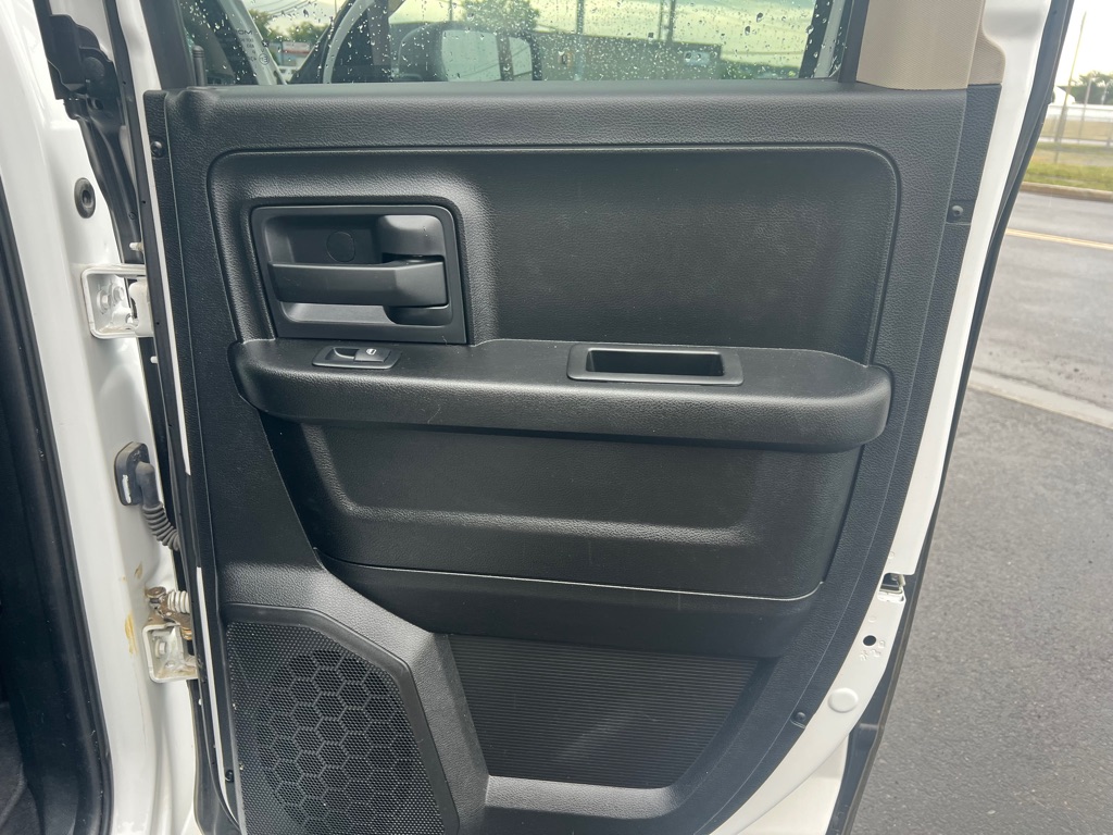 2019 RAM Ram 1500 Classic Express - Photo 13