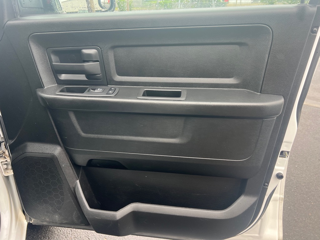 2019 RAM Ram 1500 Classic Express - Photo 11
