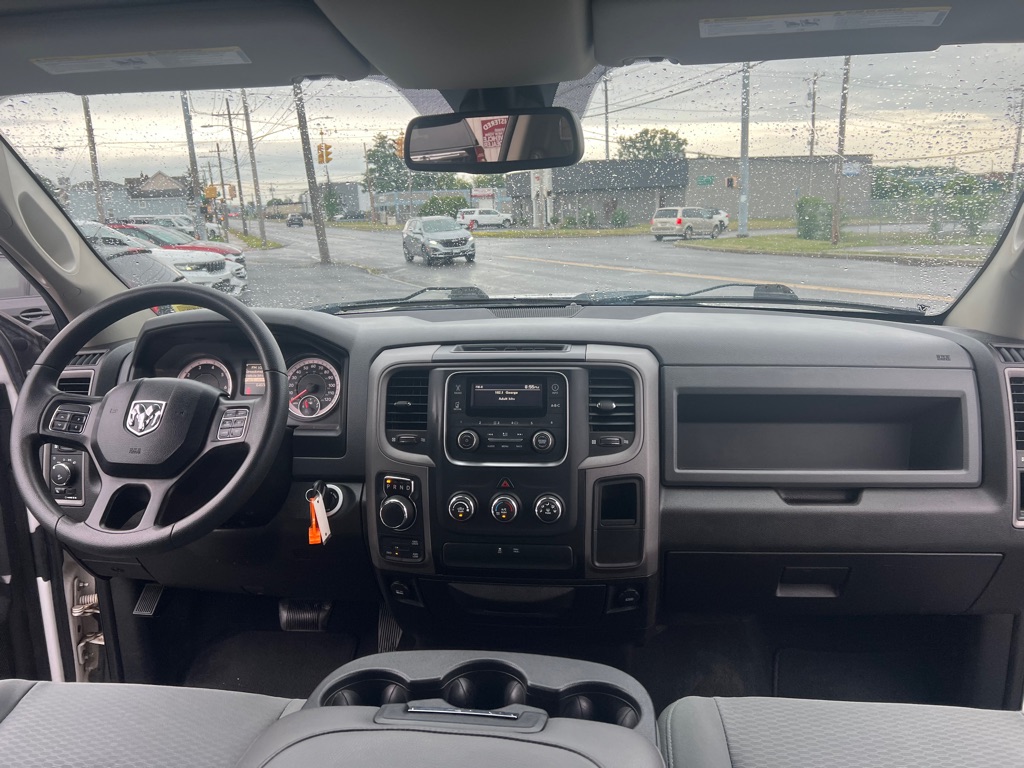 2019 RAM Ram 1500 Classic Express - Photo 14
