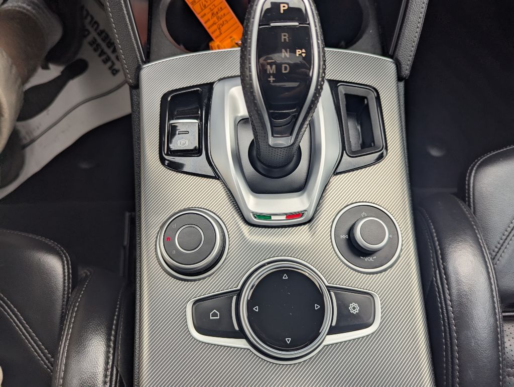 2022 ALFA ROMEO STELVIO
