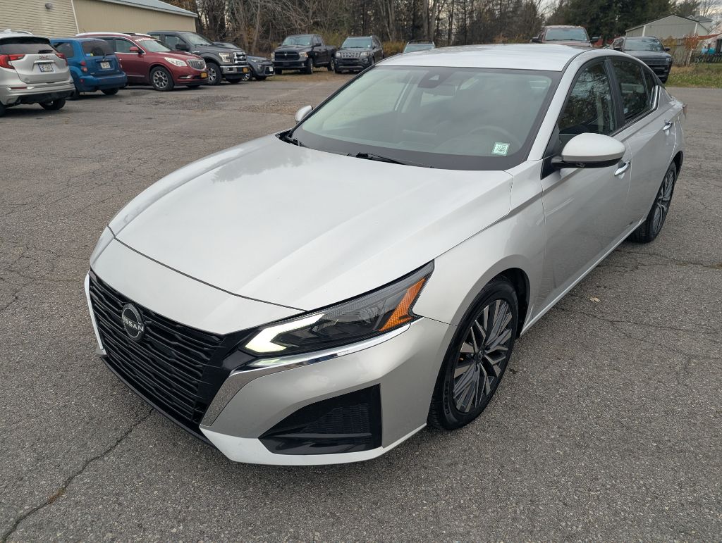2023 Nissan Altima SV