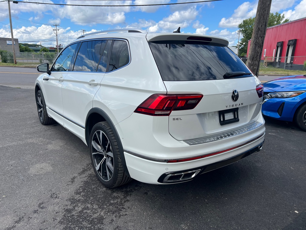 2022 Volkswagen Tiguan SEL R-LINE - Photo 4