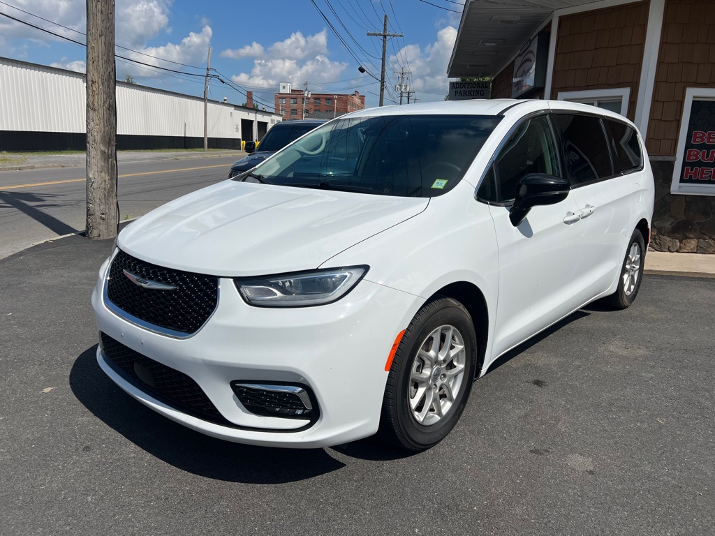2024 Chrysler Pacifica