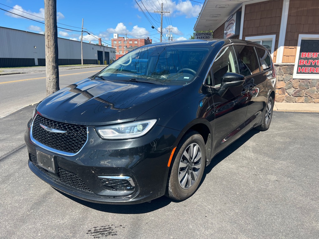 2023 Chrysler Pacifica Hybrid Touring L
