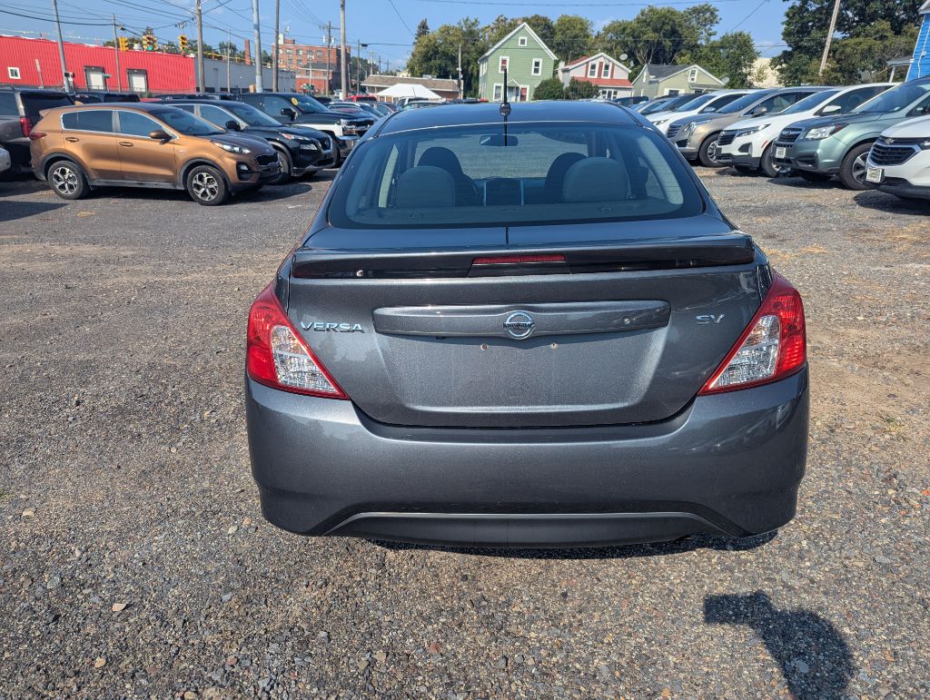 2019 Nissan VERSA