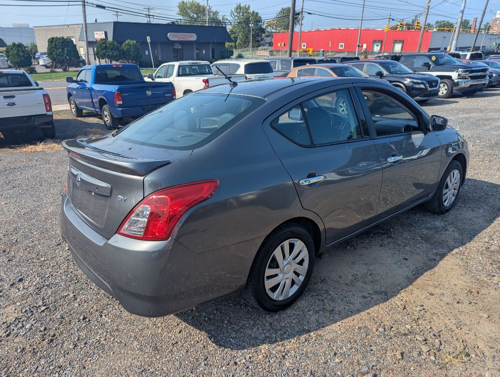 2019 Nissan VERSA