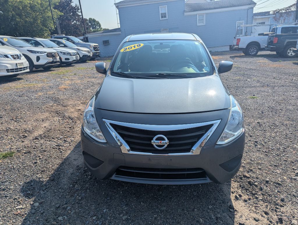2019 Nissan VERSA