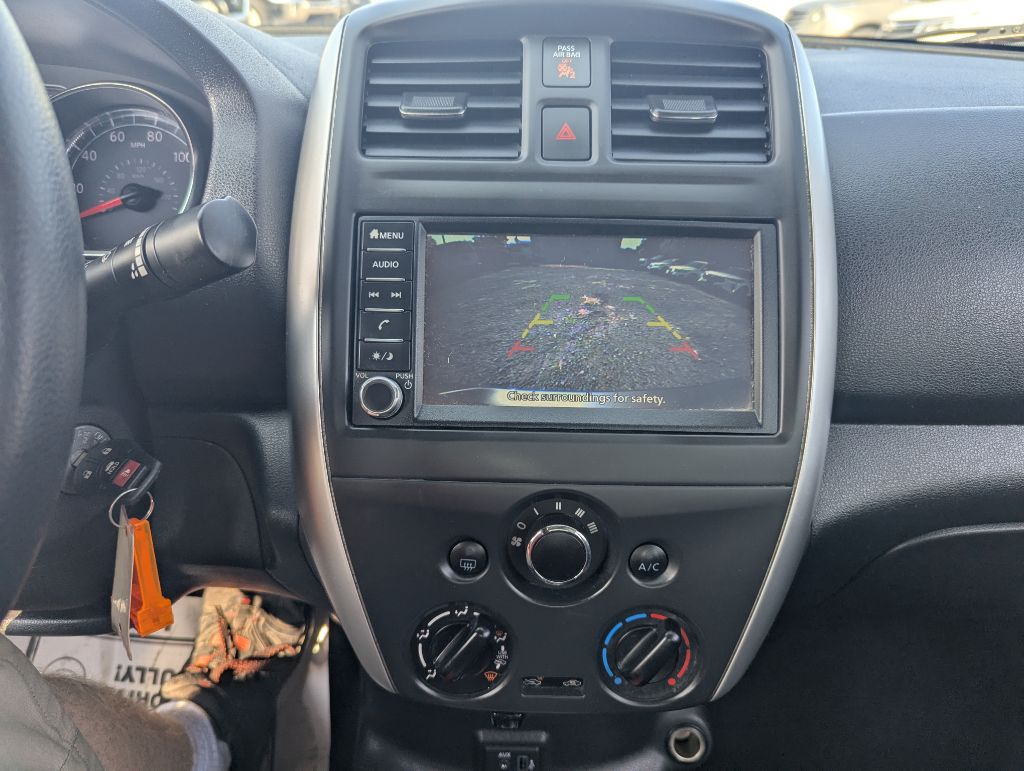 2019 Nissan VERSA