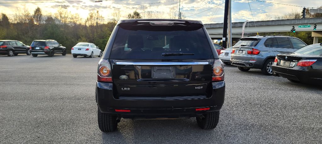 Photo 9 of this LAND ROVER LR2