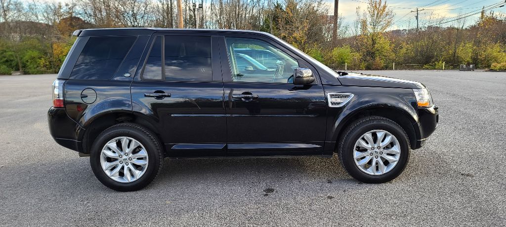 Photo 5 of this LAND ROVER LR2