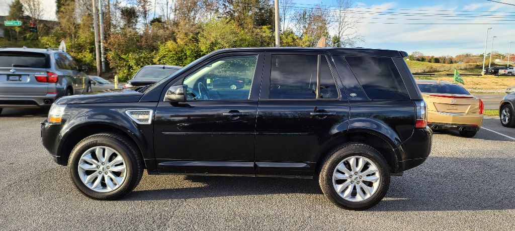 Photo 8 of this LAND ROVER LR2