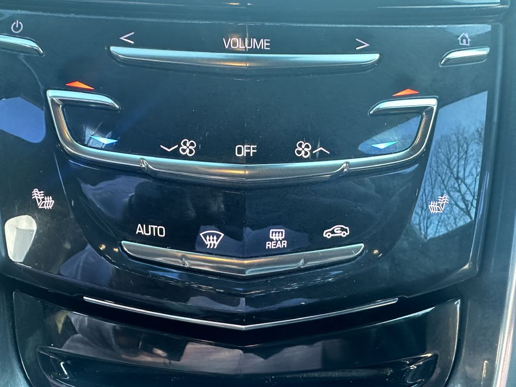 Photo 18 of this CADILLAC SRX