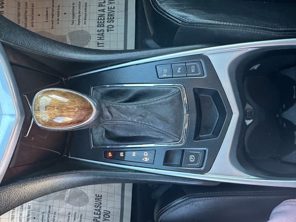 Photo 19 of this CADILLAC SRX
