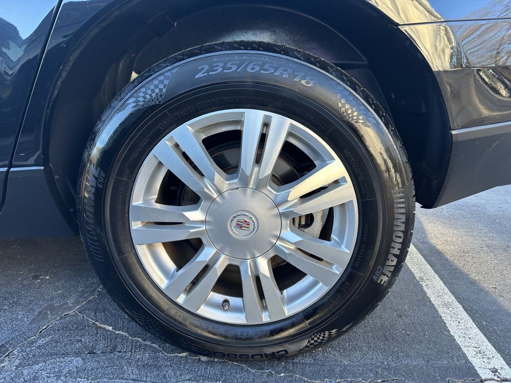 Photo 31 of this CADILLAC SRX
