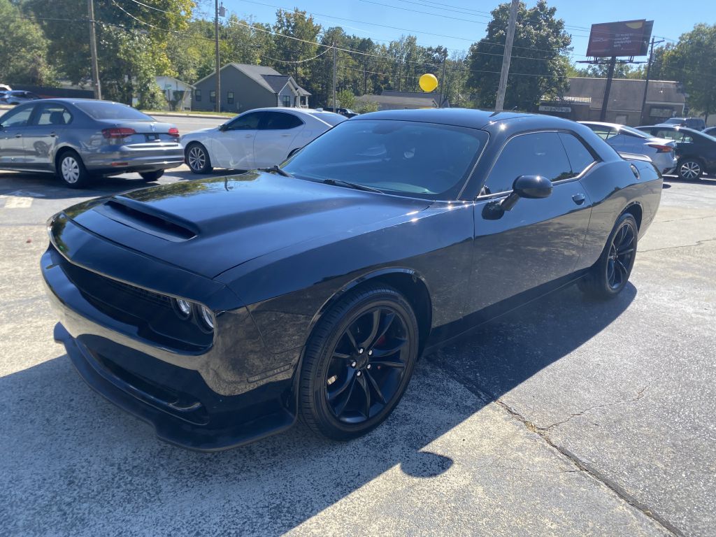 Photo 2 of this DODGE CHALLENGER