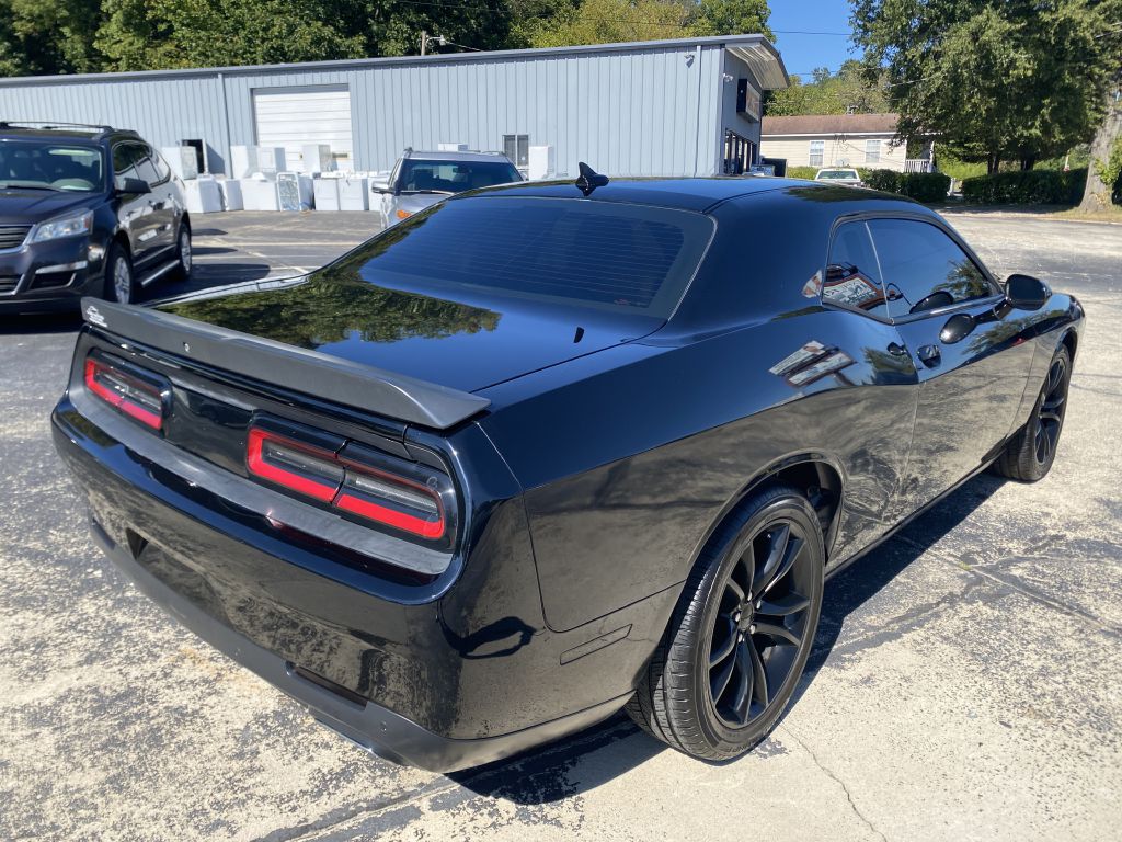 Photo 5 of this DODGE CHALLENGER