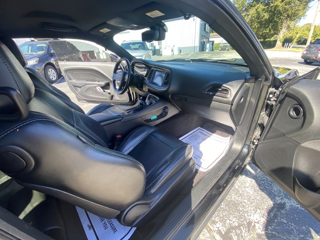 Photo 9 of this DODGE CHALLENGER