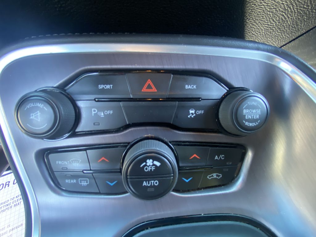 Photo 23 of this DODGE CHALLENGER