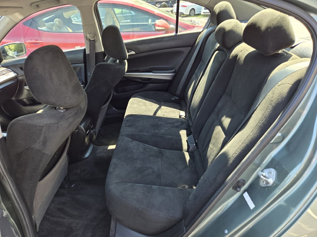 Photo 9 of this HONDA ACCORD
