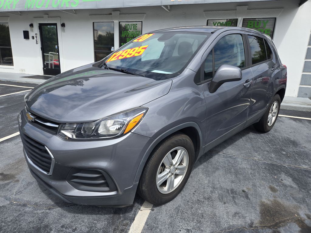 Photo 3 of this CHEVROLET TRAX