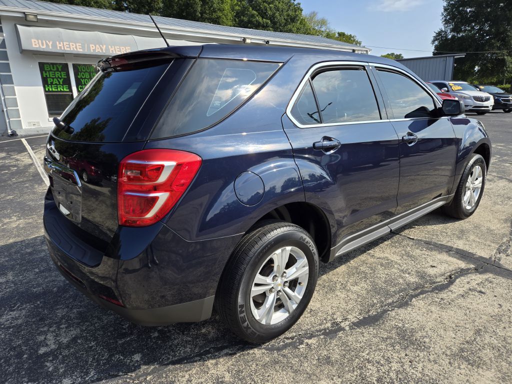 Photo 5 of this CHEVROLET EQUINOX
