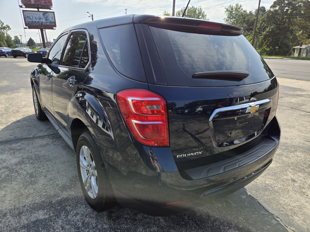 Photo 7 of this CHEVROLET EQUINOX