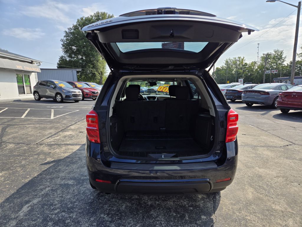 Photo 8 of this CHEVROLET EQUINOX