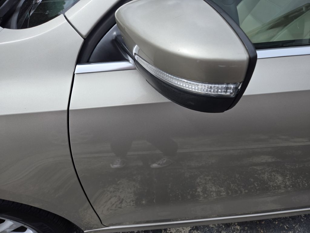 Photo 9 of this VOLKSWAGEN JETTA