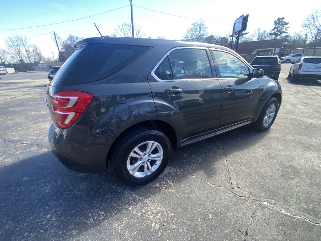 Photo 4 of this CHEVROLET EQUINOX