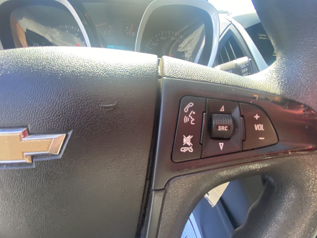Photo 12 of this CHEVROLET EQUINOX