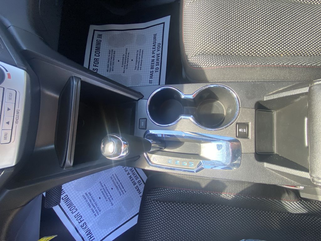Photo 16 of this CHEVROLET EQUINOX