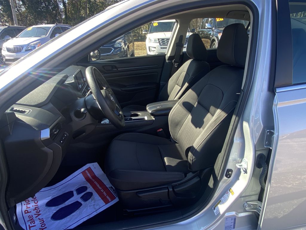 Photo 5 of this NISSAN ALTIMA