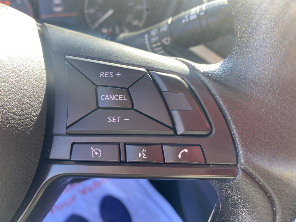 Photo 10 of this NISSAN ALTIMA