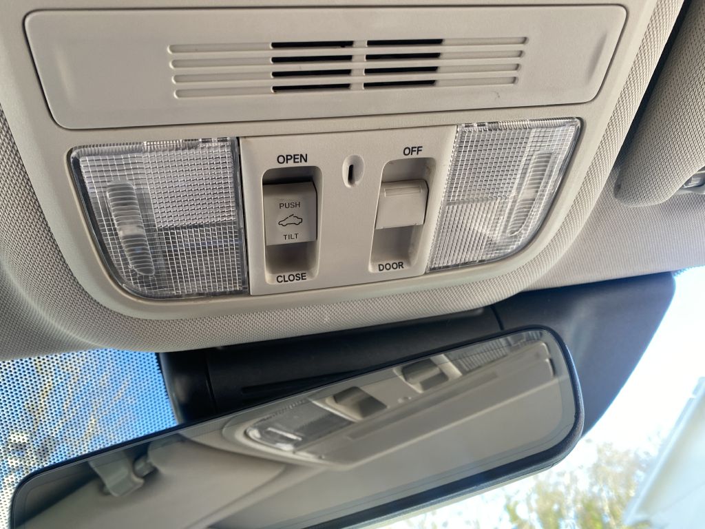 Photo 21 of this HONDA ACCORD