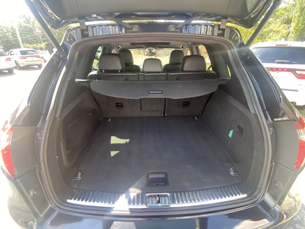 Photo 22 of this PORSCHE CAYENNE