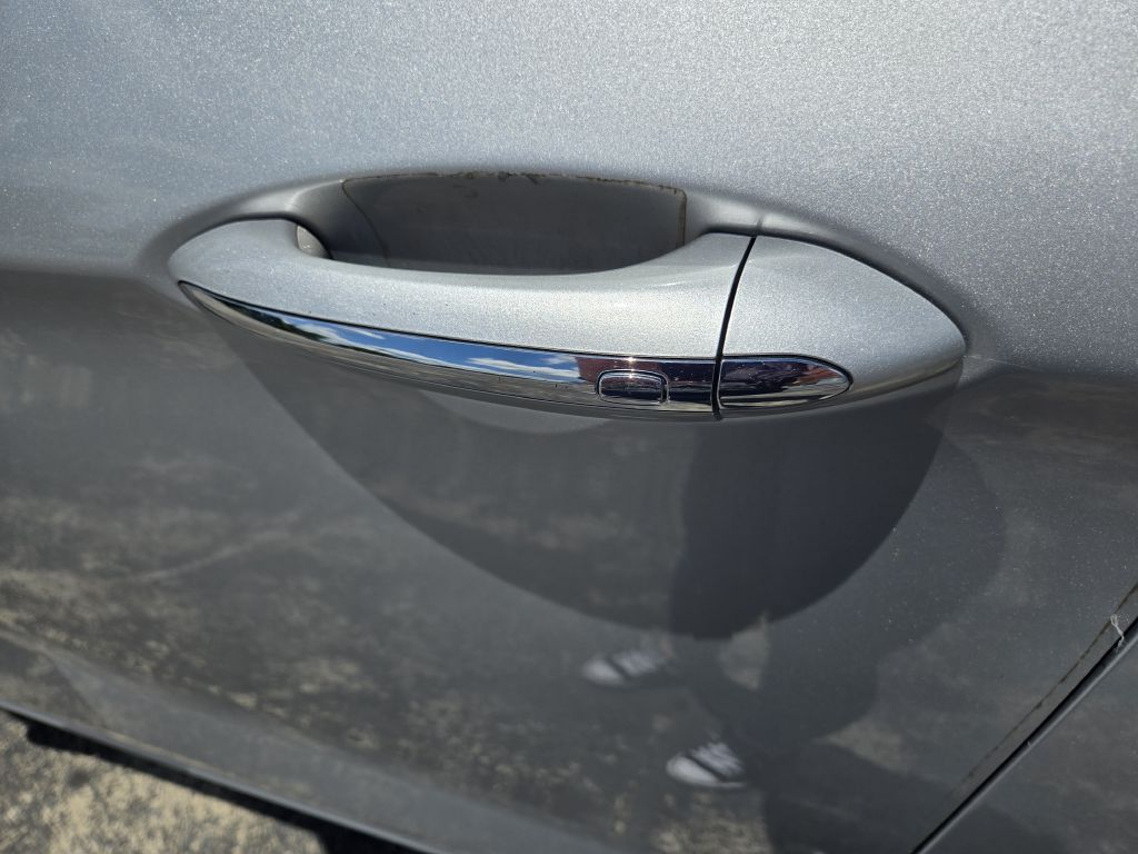Photo 11 of this BUICK ENVISION