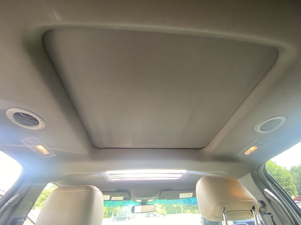 Photo 22 of this FORD EXPLORER