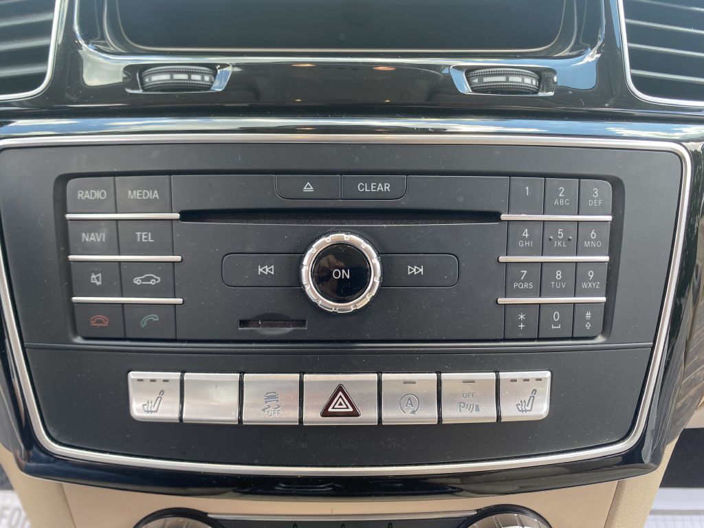 Photo 19 of this MERCEDES-BENZ GLS