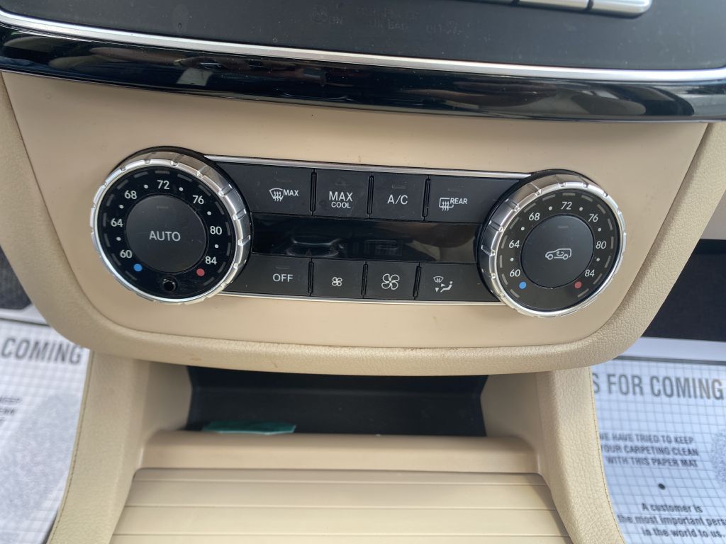 Photo 20 of this MERCEDES-BENZ GLS