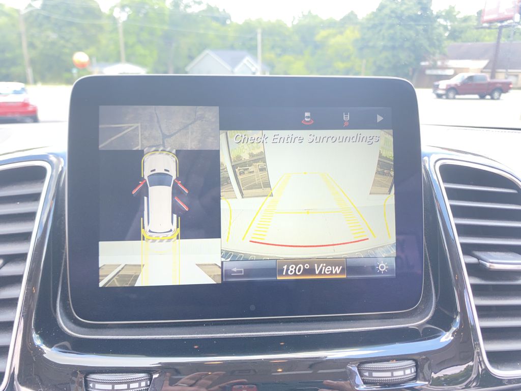 Photo 25 of this MERCEDES-BENZ GLS