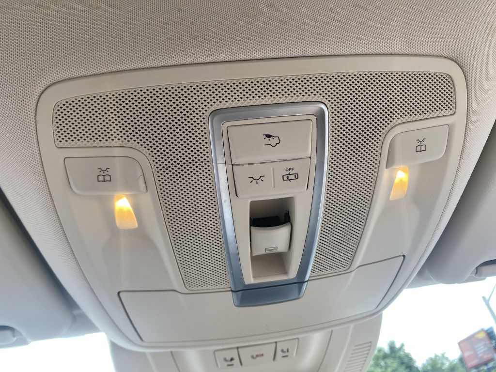 Photo 27 of this MERCEDES-BENZ GLS