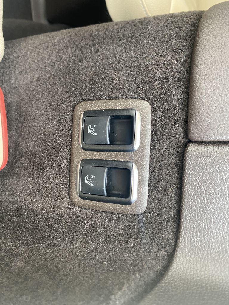 Photo 34 of this MERCEDES-BENZ GLS