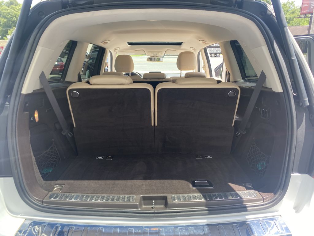Photo 35 of this MERCEDES-BENZ GLS