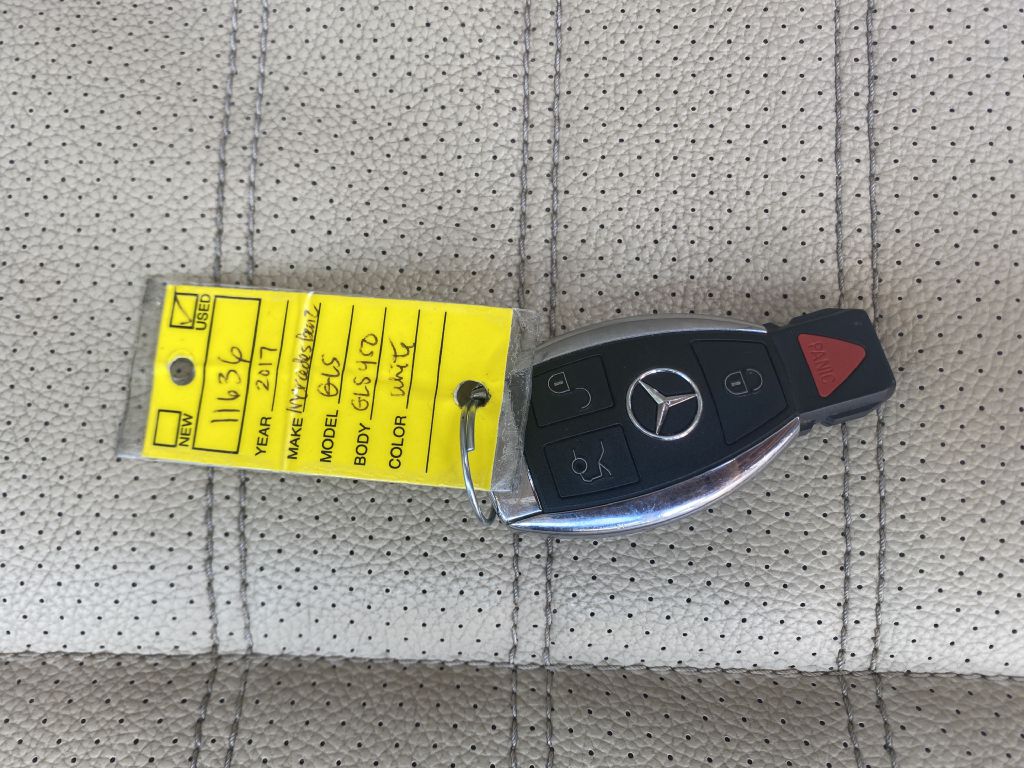 Photo 39 of this MERCEDES-BENZ GLS