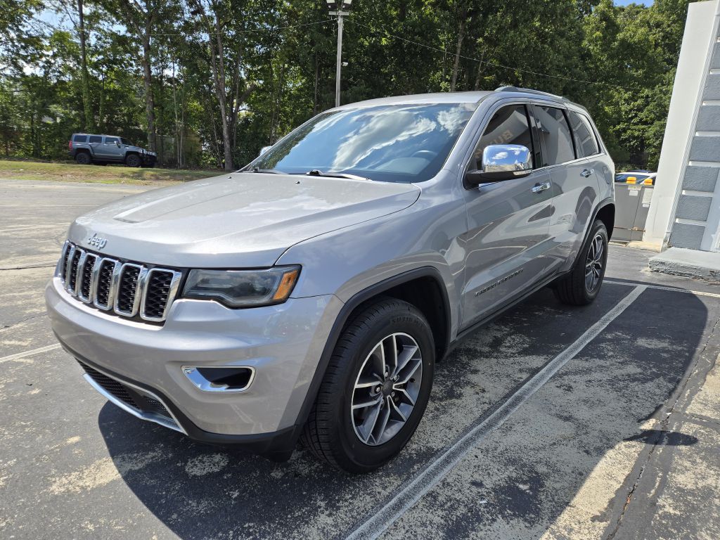 Photo 3 of this JEEP GRAND CHEROKEE