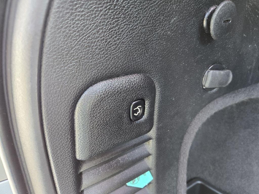 Photo 8 of this JEEP GRAND CHEROKEE