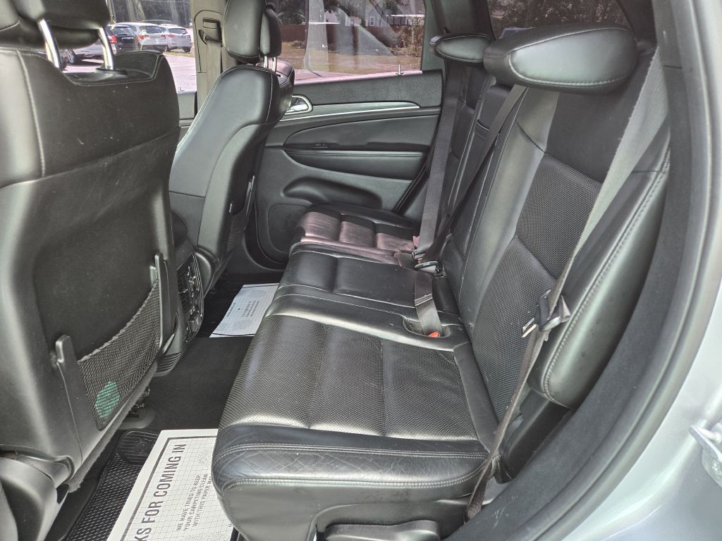 Photo 13 of this JEEP GRAND CHEROKEE