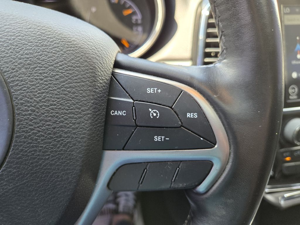 Photo 17 of this JEEP GRAND CHEROKEE