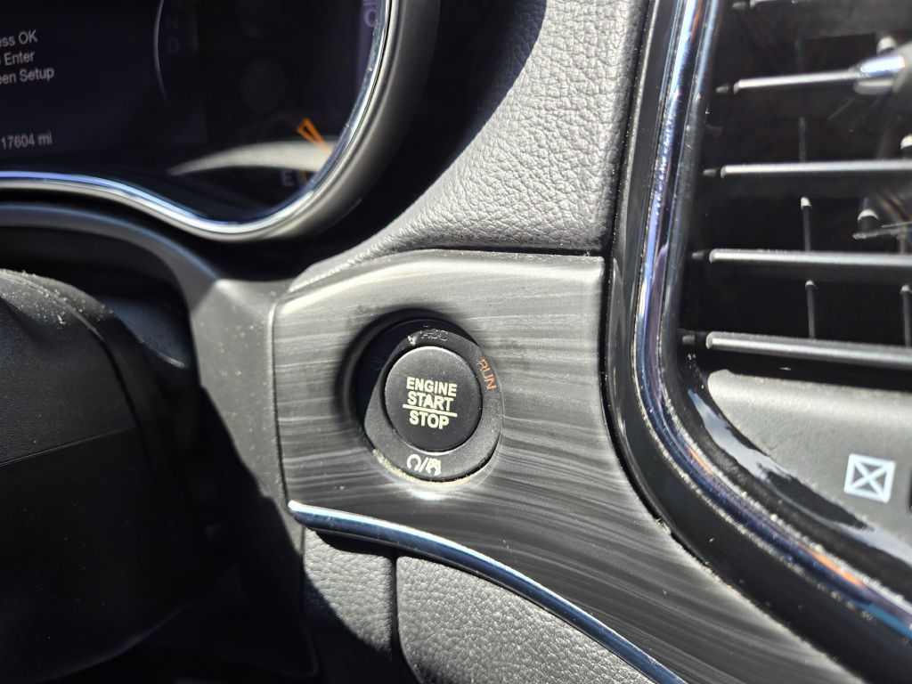 Photo 23 of this JEEP GRAND CHEROKEE