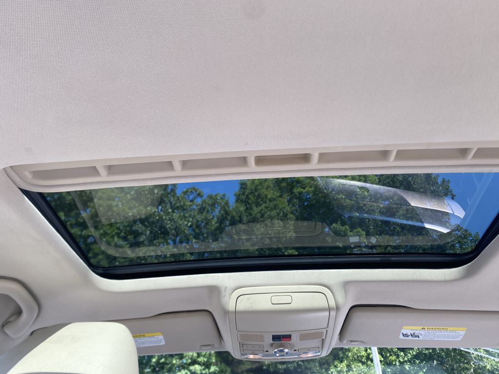 Photo 25 of this VOLKSWAGEN JETTA
